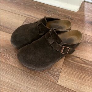 Birkenstock Boston Clogs (brown suede)